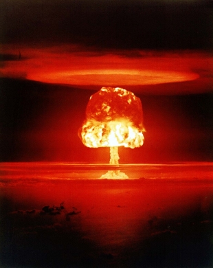 Впервые с 2008 года США захотели вернуть в Британию ядерное оружие