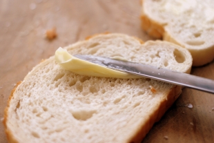 Врач Белоусова раскрыла список опасных продуктов для сердца