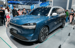 Премьера автомобиля Aito M9 от Huawei прошла в Китае